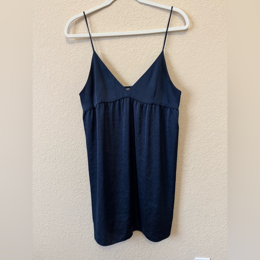 Aritzia Little Moon navy soft satin babydoll mini dress, Size Medium